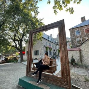 Meet your Posher, Ouassila